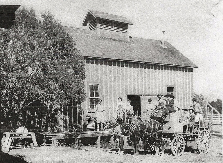 barn-1906-corrected.jpg